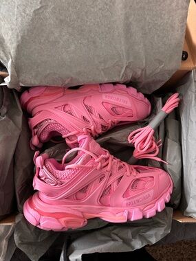Balenciaga Track Sneaker in Pink